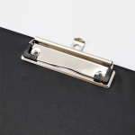 Prancheta para A4 revestida a PVC. Cor: Preto.
